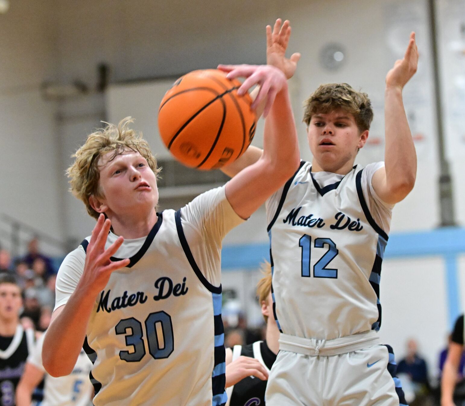 Mater Dei vs Breese Central
